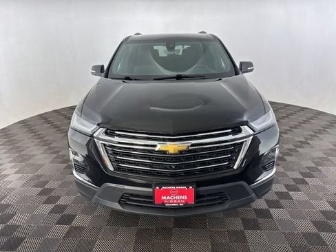 Used 2023 Chevrolet Traverse LT w/ Rear Camera Mirror Package AWD/4WD image 2