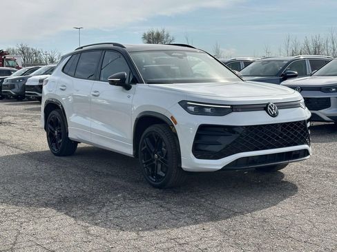 New 2026 Volkswagen Tiguan SE R-Line AWD/4WD image 5
