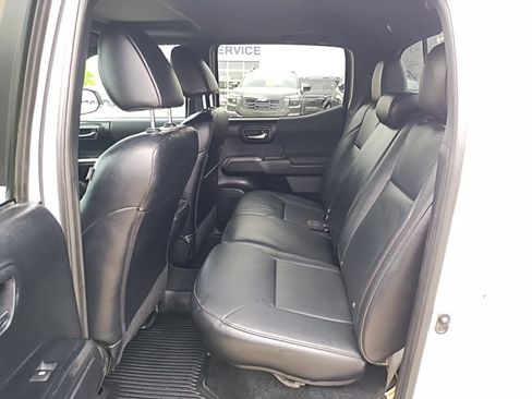 Used 2019 Toyota Tacoma TRD Pro AWD/4WD image 25