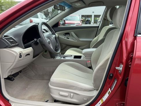 Used 2009 Toyota Camry LE image 14