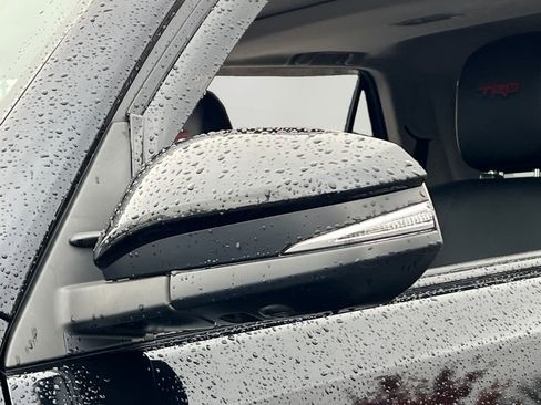 Used 2023 Toyota 4Runner TRD Off-Road Premium image 27