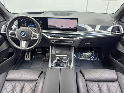 Used 2024 BMW X5 xDrive50e w/ M Sport Package AWD/4WD image 13