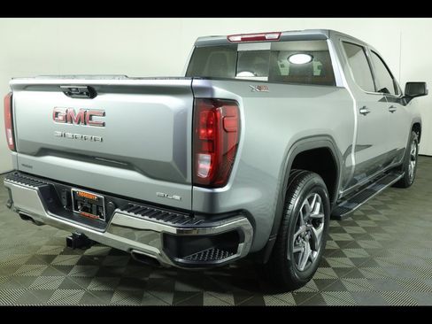 Used 2023 GMC Sierra 1500 SLE image 16