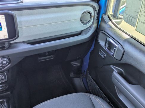 New 2026 Jeep Gladiator Sport image 18