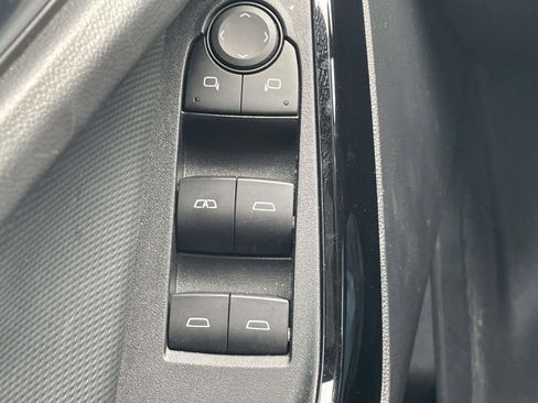 Used 2025 Chevrolet Equinox LT image 22