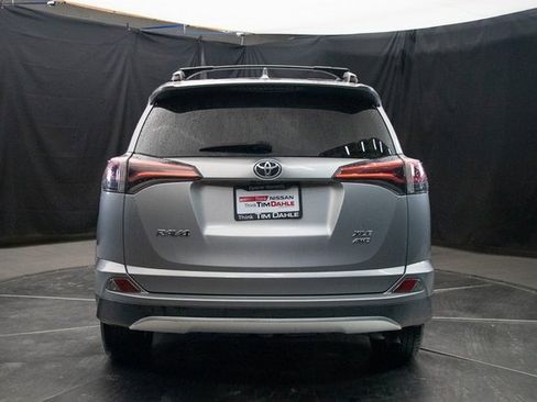 Used 2016 Toyota RAV4 XLE image 11