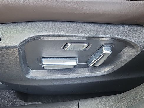 Certified 2025 MAZDA CX-5 Signature image 16