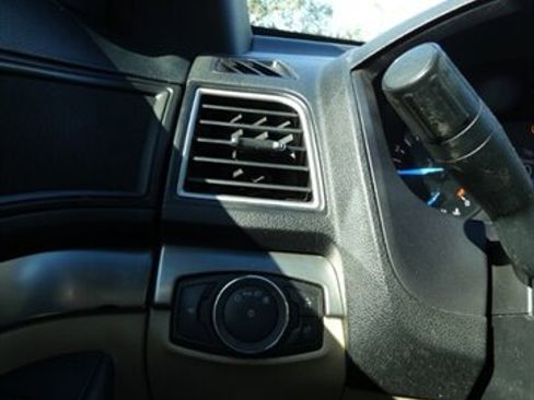 Used 2016 Ford Explorer 4WD image 23