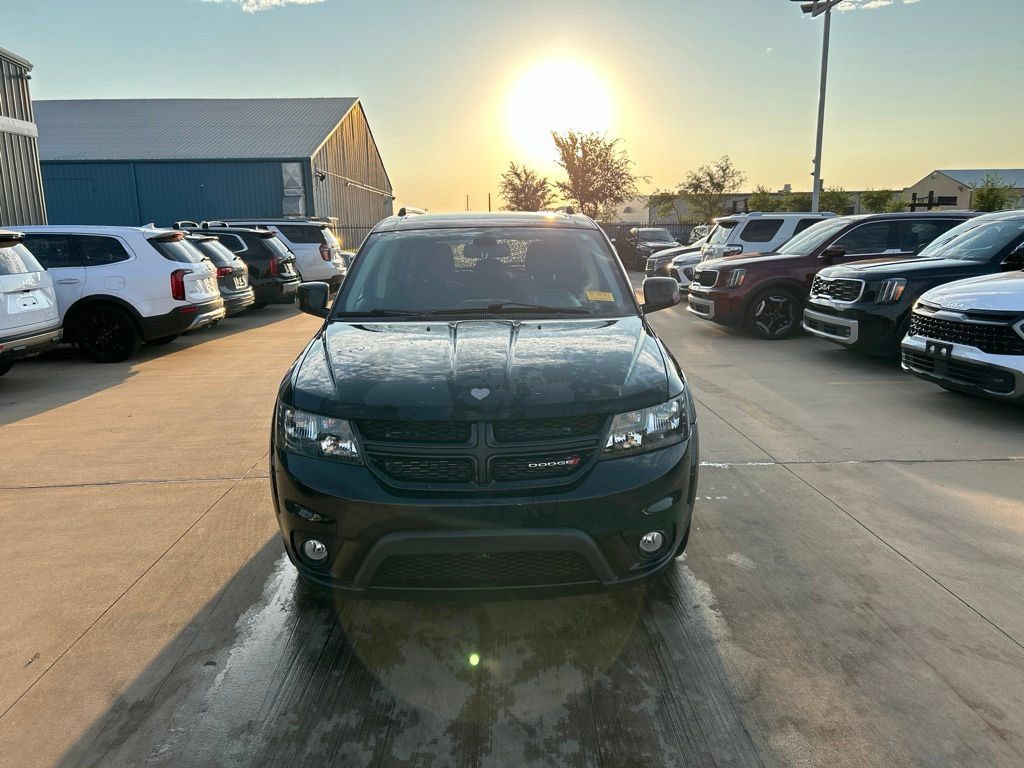 Used 2019 Dodge Journey SE w/ Blacktop Package FWD image 5