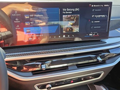 Used 2025 BMW X5 M Competition w/ Executive Package image 21