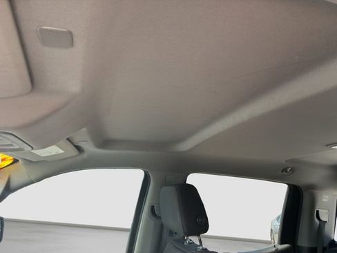 Used 2022 Chevrolet Silverado 1500 Custom Trail Boss w/ LPO, Dark Essentials Package AWD/4WD image 13
