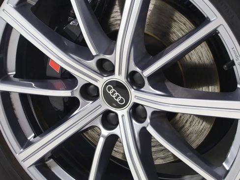 Used 2022 Audi SQ5 Premium image 16