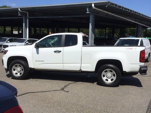 Used 2021 Chevrolet Colorado W/T w/ WT Convenience Package AWD/4WD image 7