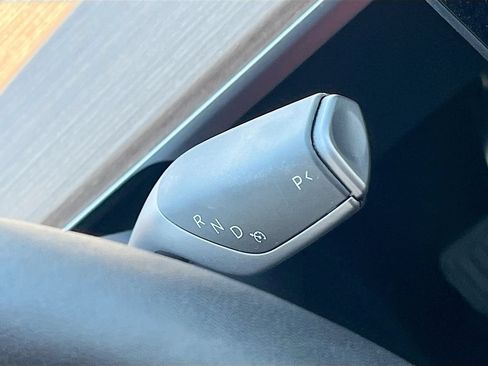 Used 2024 Tesla Model Y Long Range AWD/4WD image 16