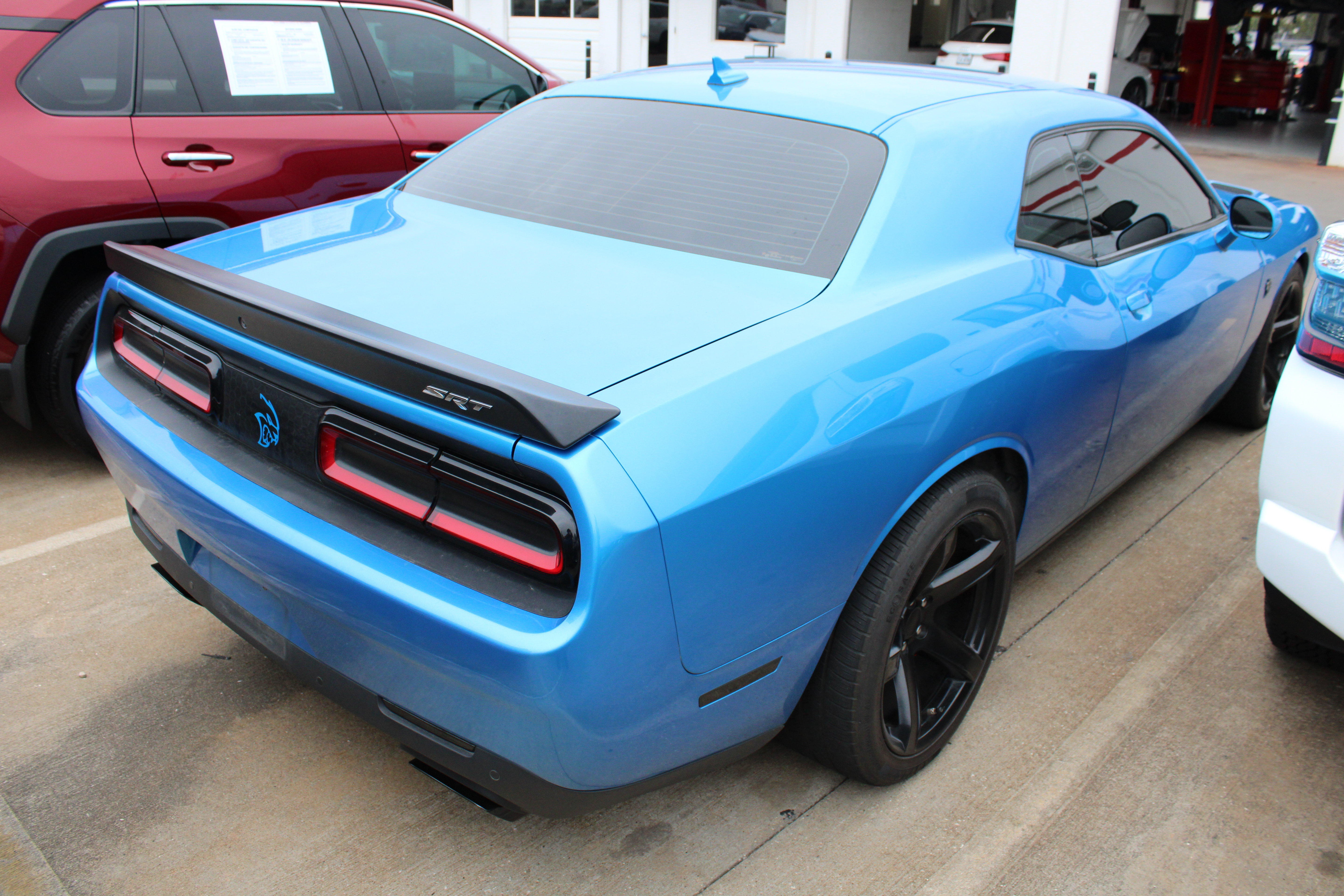 Used 2015 Dodge Challenger SRT Hellcat RWD image 11