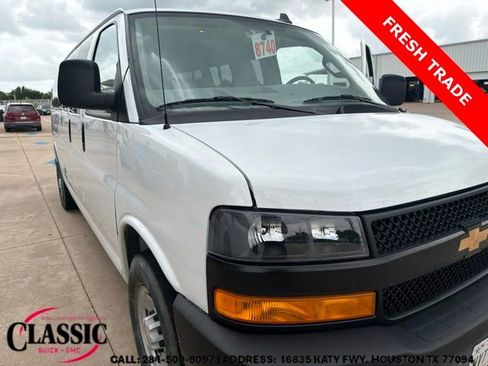 Used 2025 Chevrolet Express 3500 LS RWD image 1