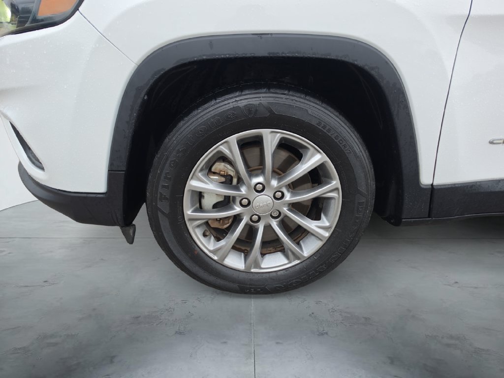 Used 2022 Jeep Cherokee Latitude Lux FWD image 15
