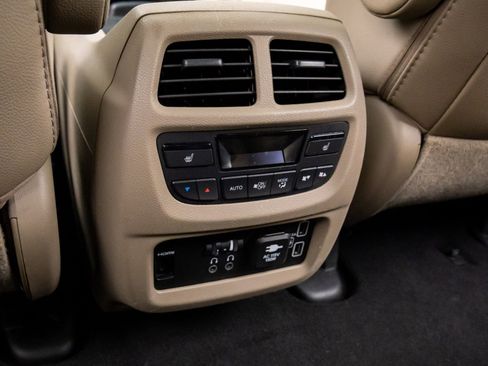 Used 2021 Honda Pilot Touring image 21
