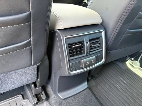 Certified 2023 Subaru Forester Limited AWD/4WD image 32