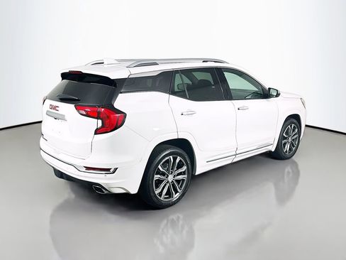 Used 2020 GMC Terrain Denali w/ Denali Premium Package image 7