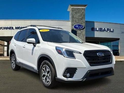 Used 2023 Subaru Forester Premium AWD/4WD image 1