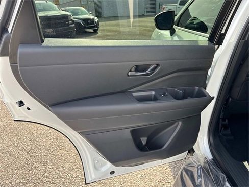 New 2025 Nissan Pathfinder Rock Creek image 15