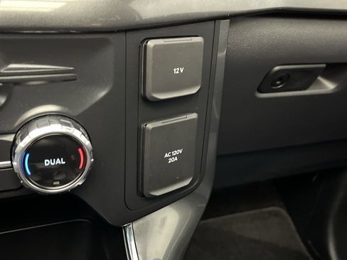 Used 2022 Ford F150 XLT w/ Equipment Group 302A High image 25