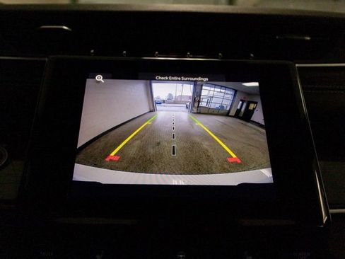 Certified 2022 Jeep Grand Cherokee L Laredo image 16