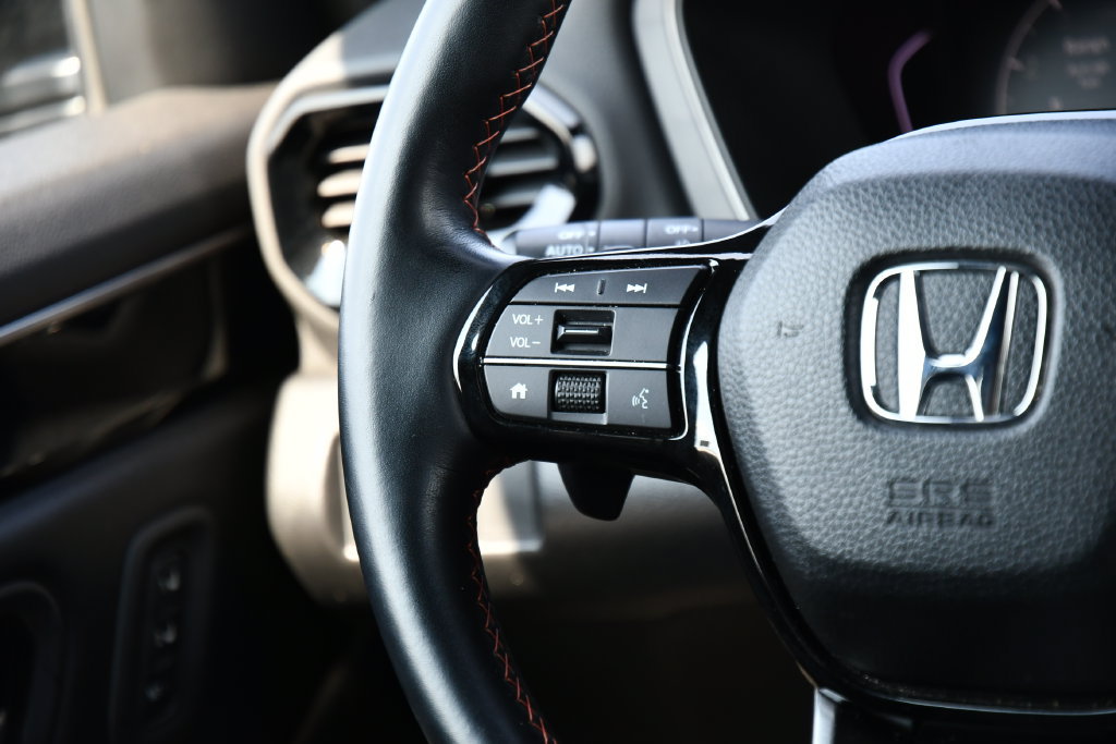 Used 2025 Honda Pilot TrailSport image 26