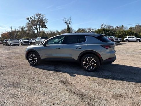 New 2026 Chevrolet Equinox EV LT image 8