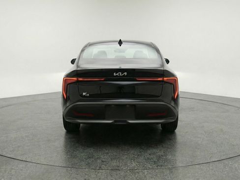 Used 2025 Kia K4 LXS image 7