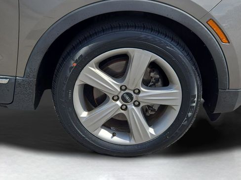 Used 2017 Lincoln MKC Premiere image 6