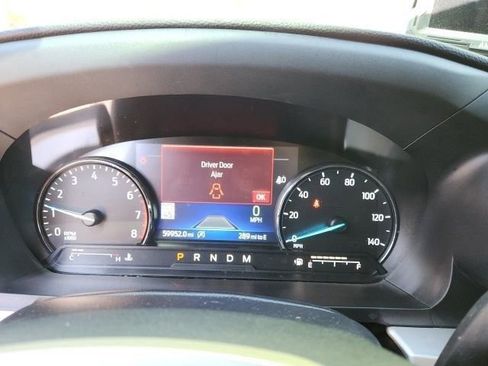 Used 2020 Ford Explorer XLT w/ Equipment Group 202A image 4