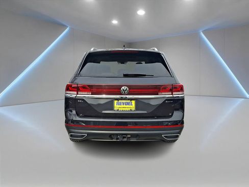 Certified 2024 Volkswagen Atlas SEL image 5