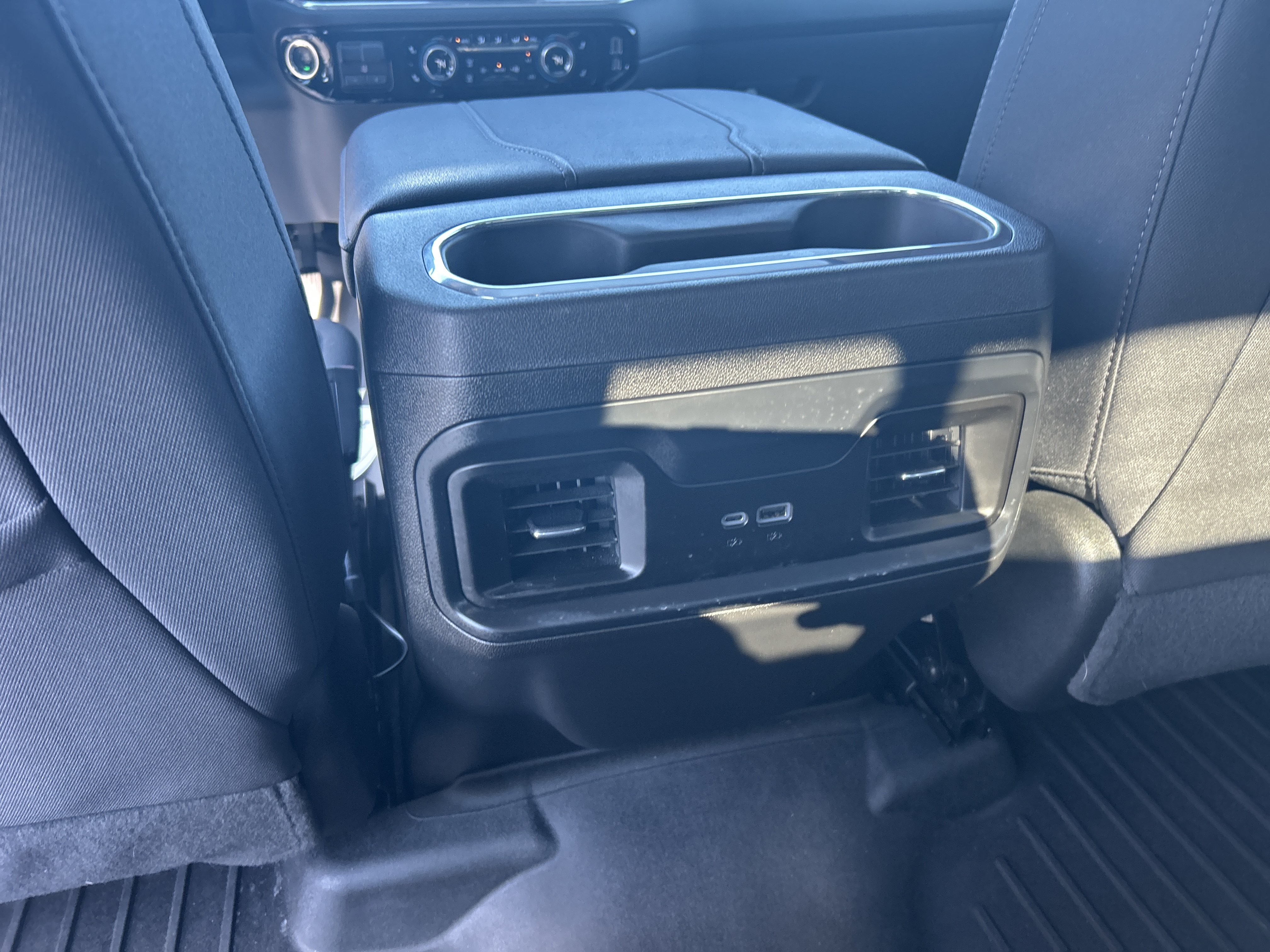 Used 2024 Chevrolet Silverado 2500 LT AWD/4WD image 31
