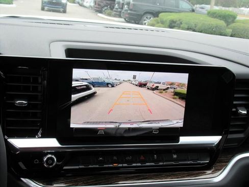 New 2026 GMC Sierra 1500 Elevation image 23