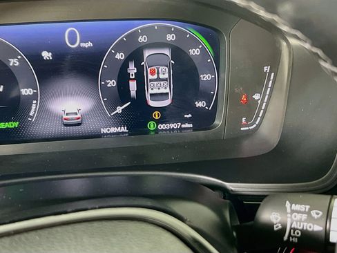 Used 2025 Honda Civic Sport Touring image 12