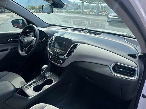Certified 2024 Chevrolet Equinox LT FWD image 33
