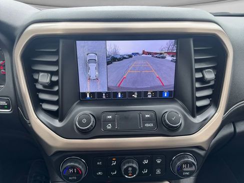 Used 2023 GMC Acadia Denali w/ Denali Ultimate Package image 19