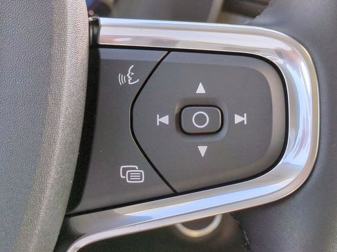 New 2025 Volvo XC40 B5 Core w/ Protection Package Premier image 25