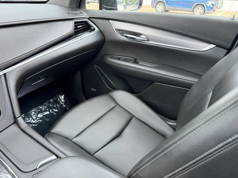 Used 2021 Cadillac XT6 Luxury AWD/4WD image 27
