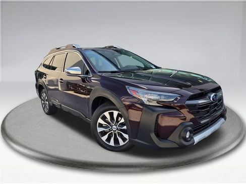 Used 2024 Subaru Outback Touring XT AWD/4WD image 3