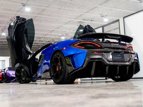 Used 2019 McLaren 600LT RWD image 2