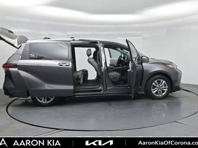 Used 2021 Toyota Sienna Limited