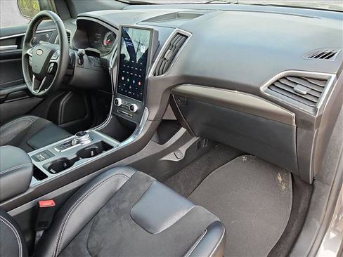 Used 2022 Ford Edge ST w/ Equipment Group 401A image 23