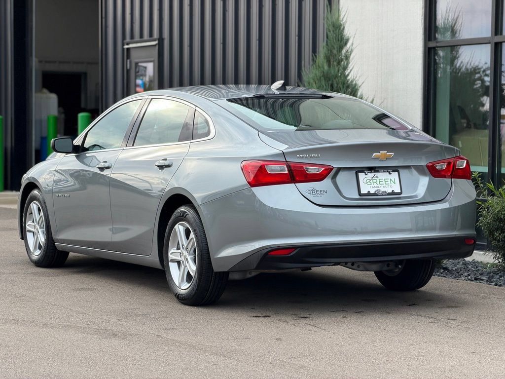 Used 2023 Chevrolet Malibu LS FWD image 3