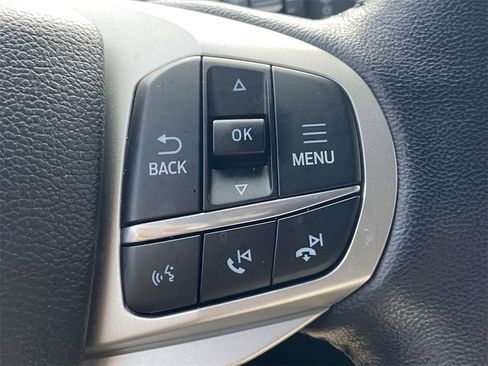 Used 2022 Ford Explorer XLT w/ Equipment Group 202A image 31