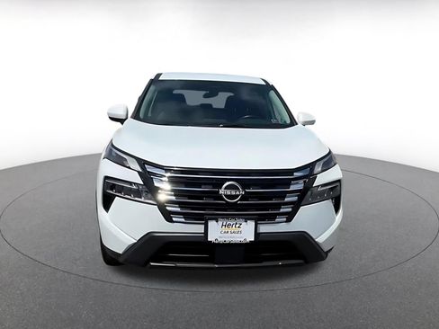 Used 2025 Nissan Rogue SV AWD/4WD image 5