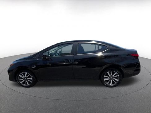 Used 2025 Nissan Versa SV FWD image 9
