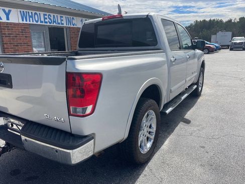 Used 2015 Nissan Titan SL image 3
